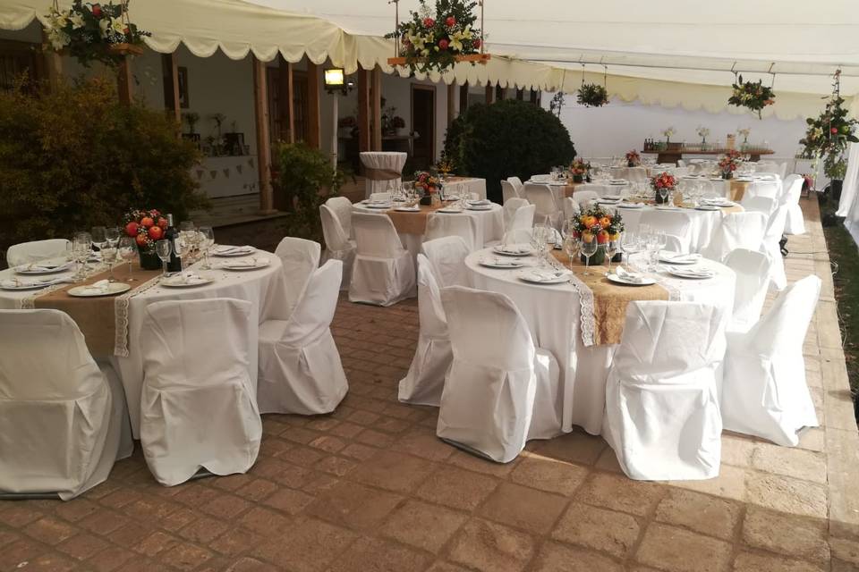 A & N Arriendos, Decoración