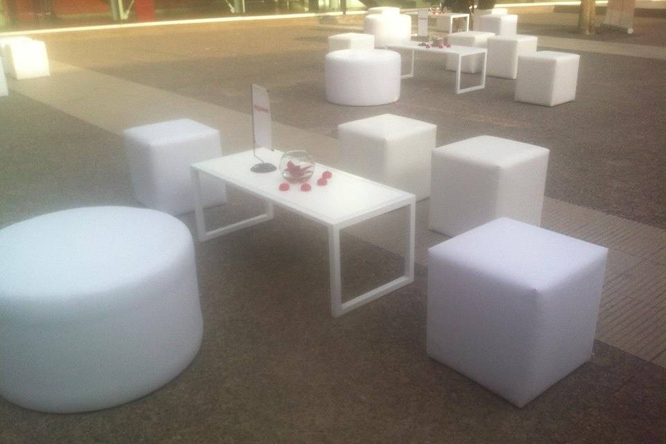 Agencia Ab Btl, Decoración