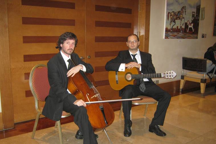 Alejandro Viana, Música