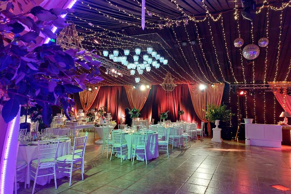 Altos de Lautaro, Centros de Eventos
