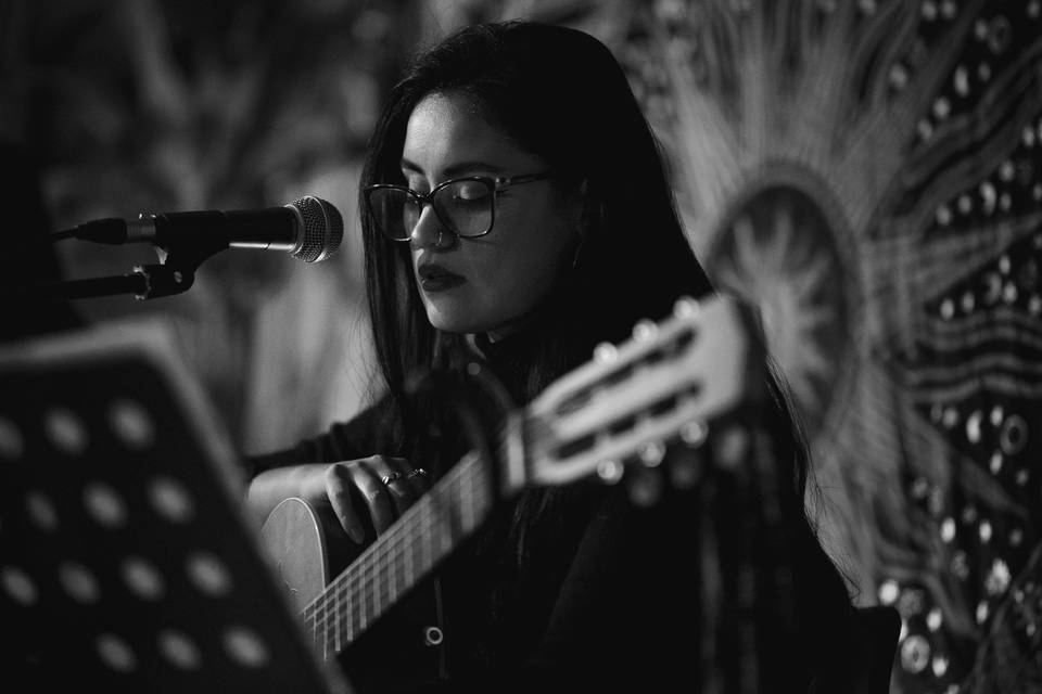 Ann Droguette, Música