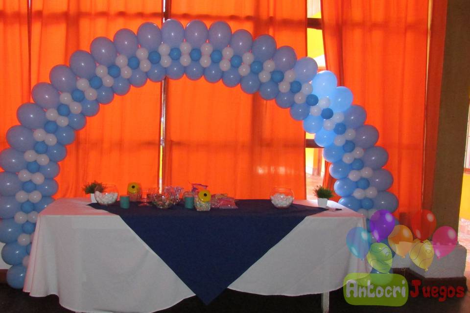 Antocrijuegos, Decoración