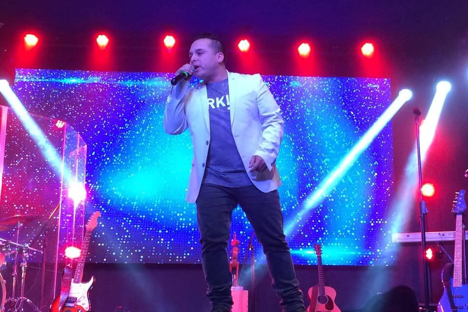 Armin Sánchez, Música