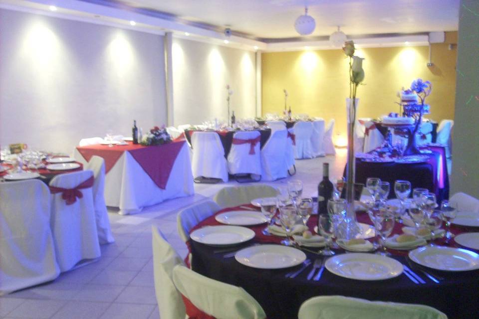 Arrienda Y A Todo Evento, Decoración