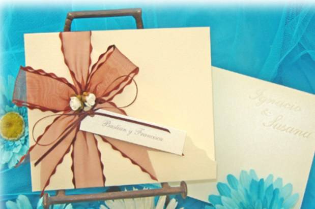 Artenovios, Invitaciones