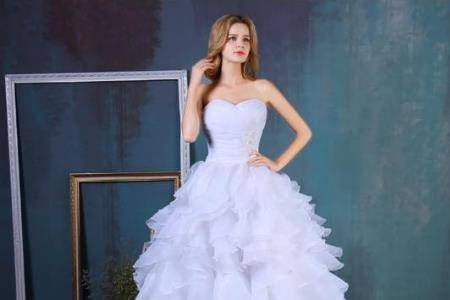 Atelier de la Novia, Tiendas de Novia