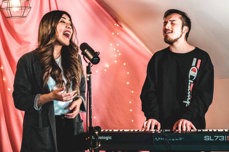 Benjamín & Nadia Música, Música