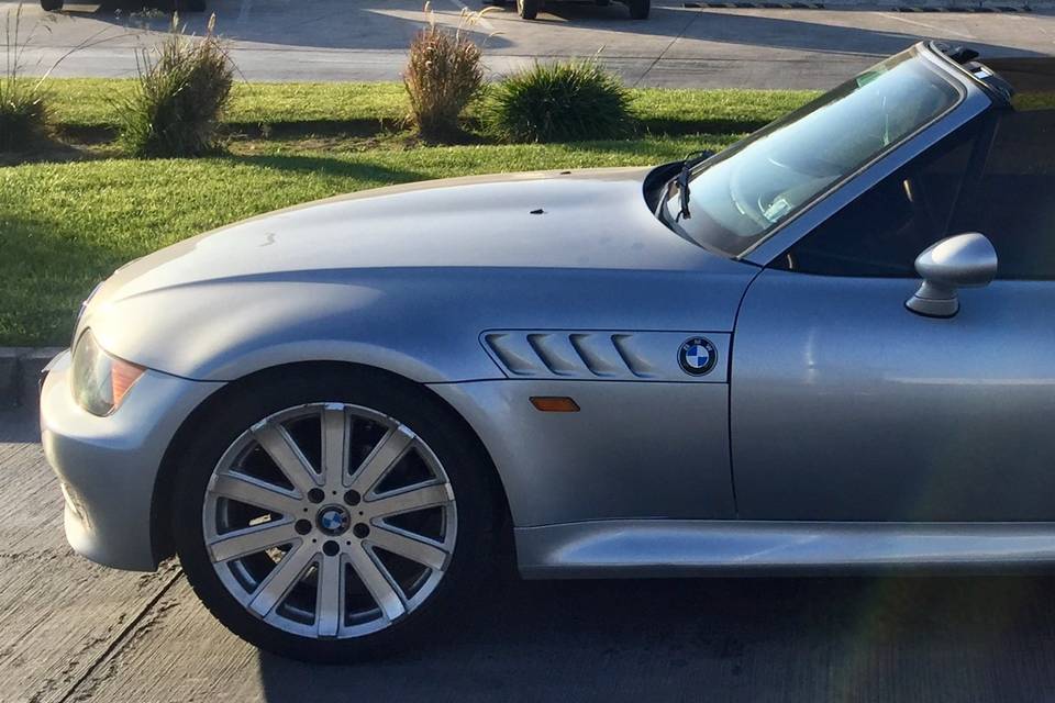 BMW Novios, Autos