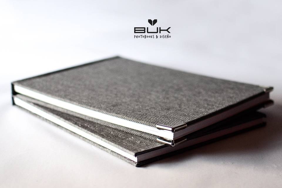 Buk Photobook, Fotocabinas