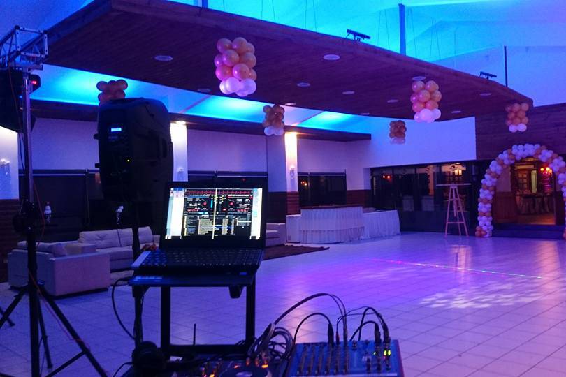 C Maureira Eventos, Música