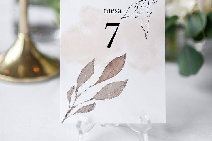 Cereza Chile, Decoración