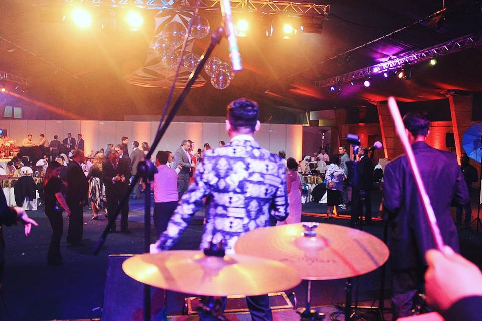 Claudio Andrés, Música