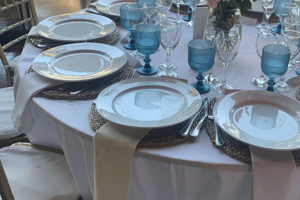 Club Novios, Invitaciones