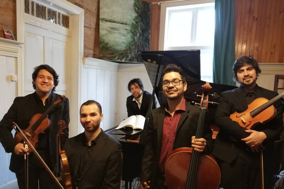 COMBAS, Música