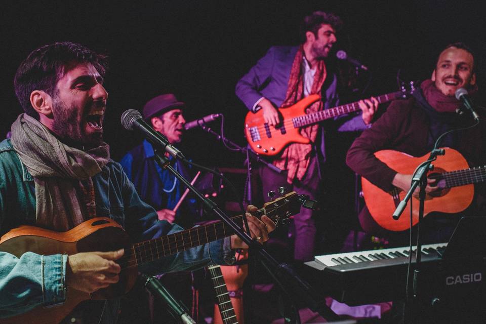 Como el Agua, Música