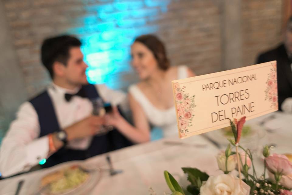 Creastian, Invitaciones