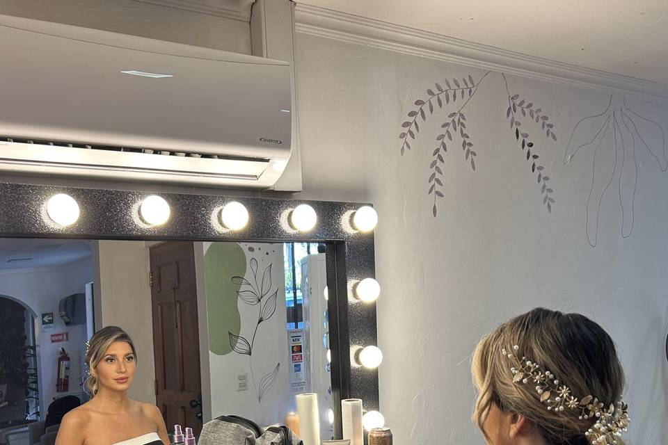 Daniela Santoni, Belleza