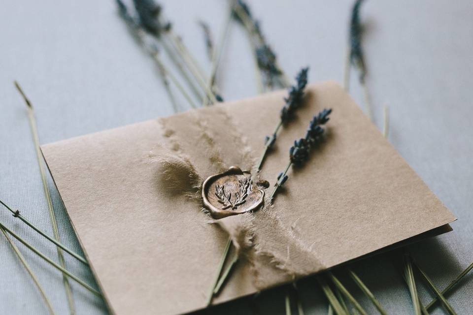 De Amor y Papel, Invitaciones