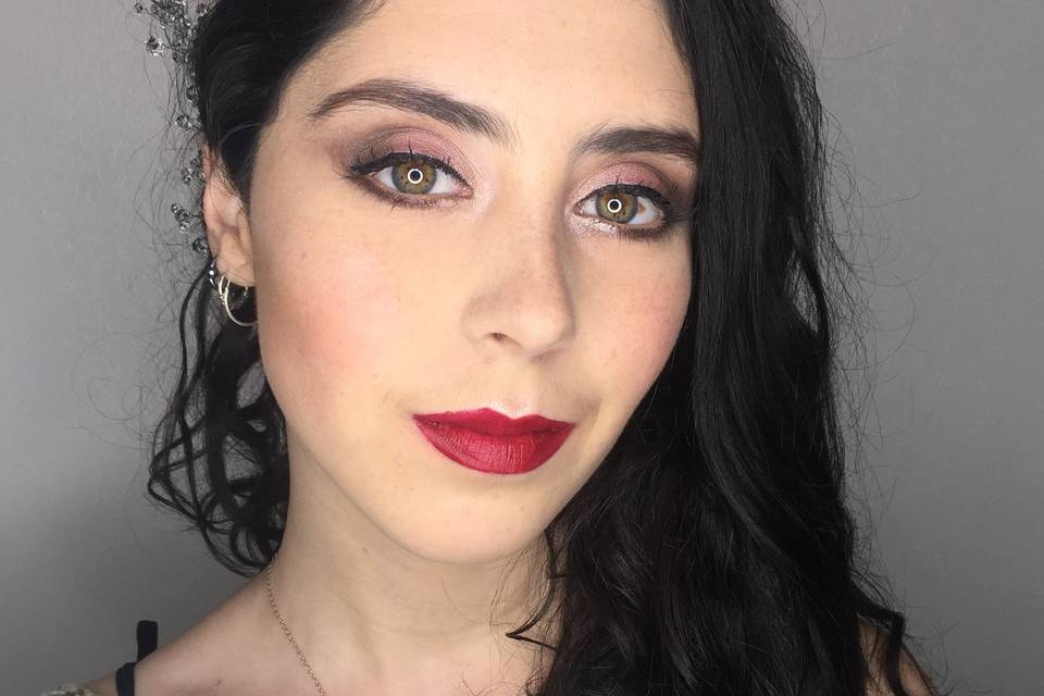 Debbie Castillo, Belleza