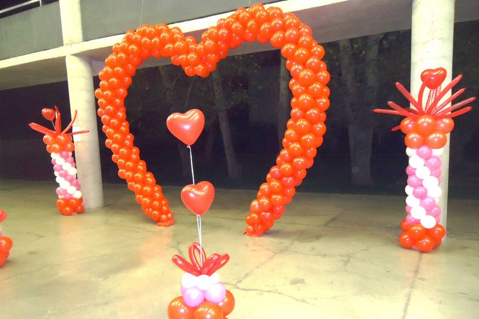 Deglofiesta, Decoración