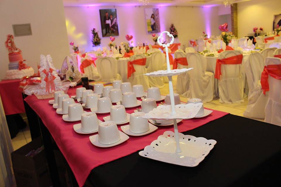 Delicias Almendra, Banquetería
