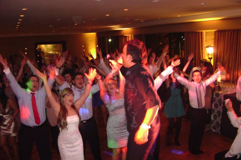 Dixon Eventos, Música