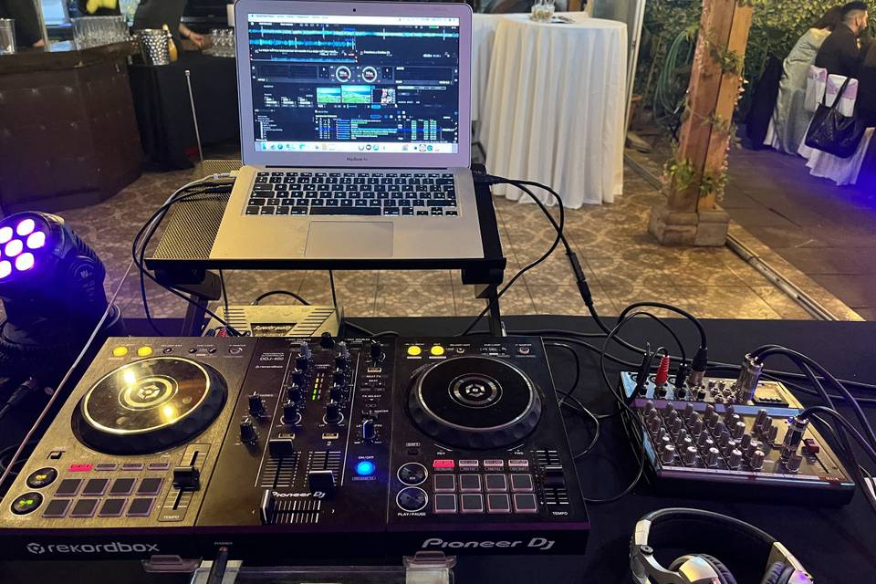 DJ C4, Música