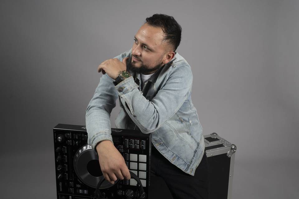 DJ Darius, Música