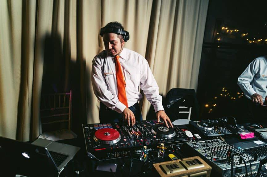 DJ Wally, Música
