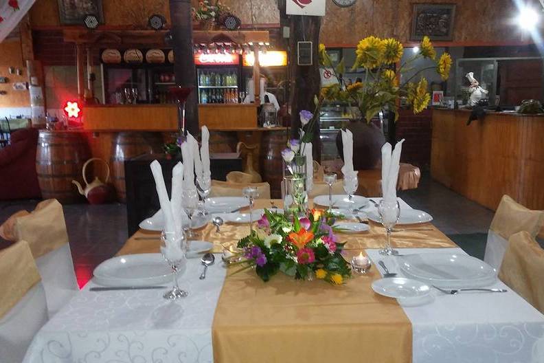Don Ginito, Centros de Eventos