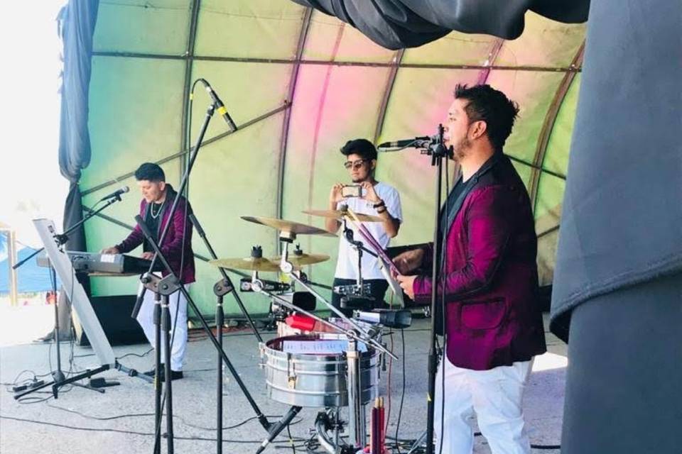 Dúo Sensación Tropikal, Música