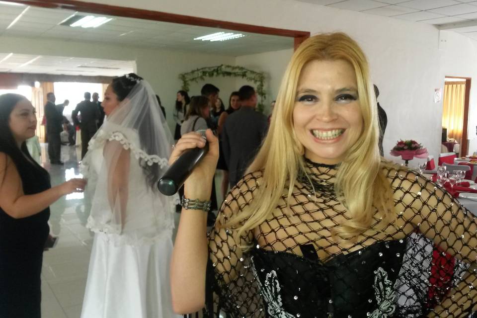 Em Christy, Música