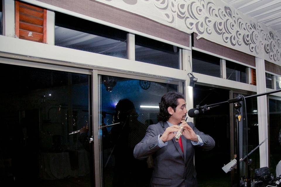 Enoc Carrillo Fernández, Música