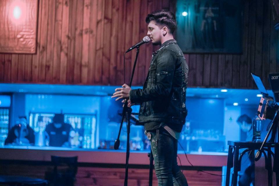 Esteban Alvear, Música