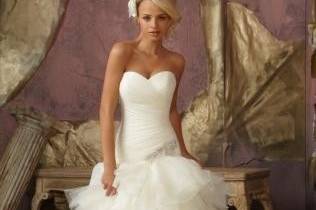 Estilo Premier, Tiendas de Novia