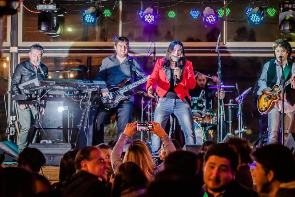 Evolution Journey - Banda tributo, Música