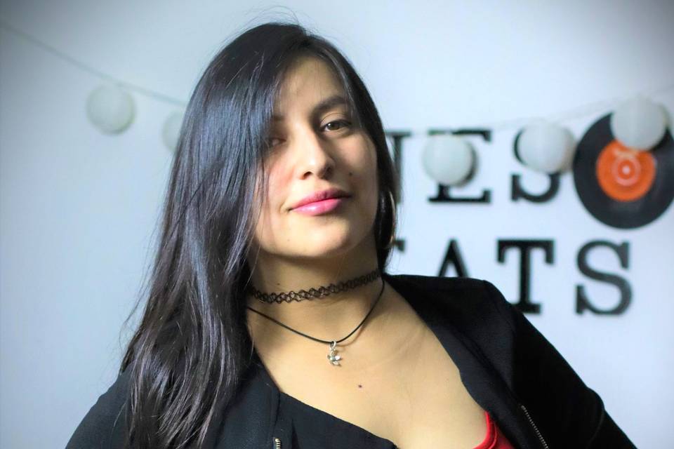 Fa Inostroza - Cantante, Música