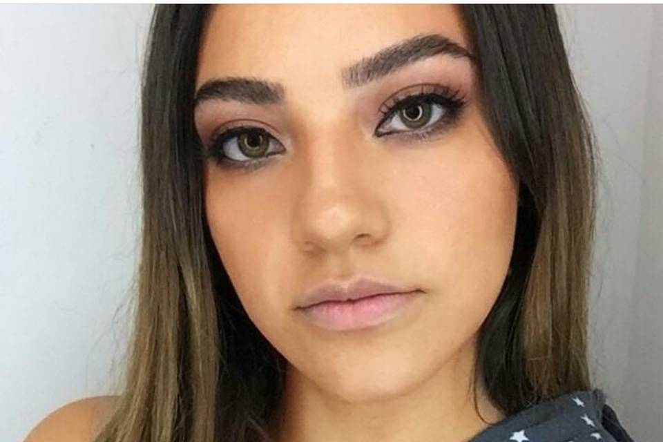 Fanny Cachaña Makeup, Belleza