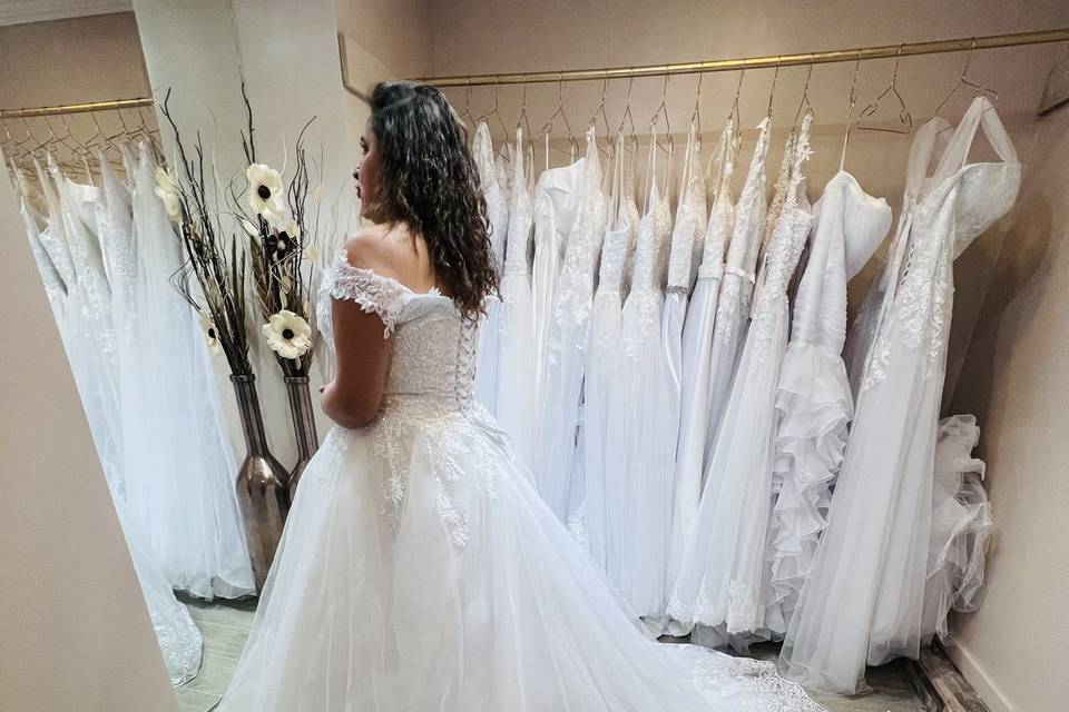 Femenina Novias Boutique, Tiendas de Novia