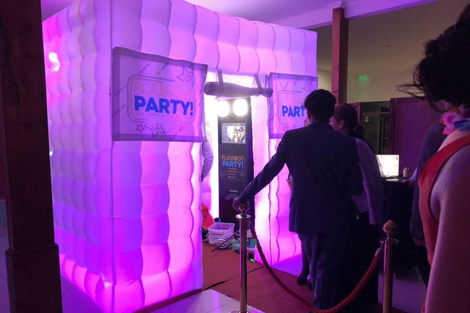 FlashBot Party!
