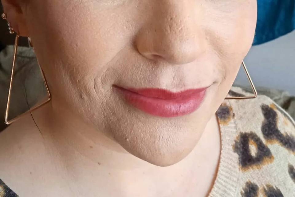 Frankie Meow Makeup, Belleza