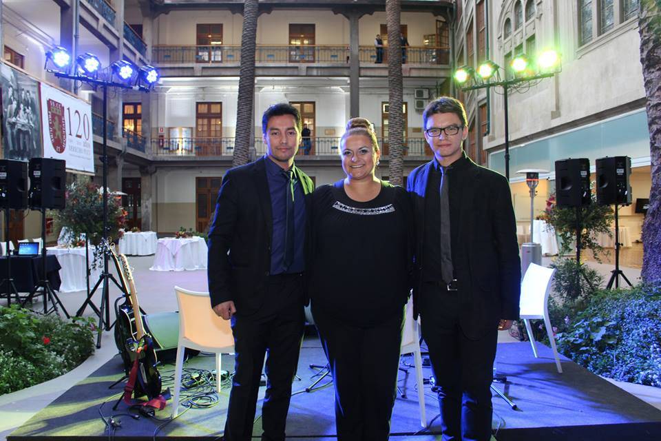 Glam Trío, Música
