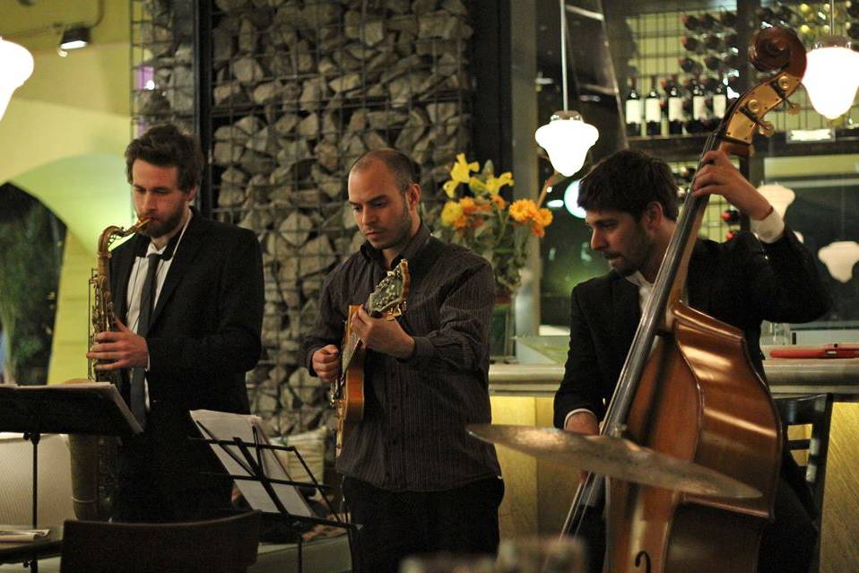 Gonzalo Ostornol, Música
