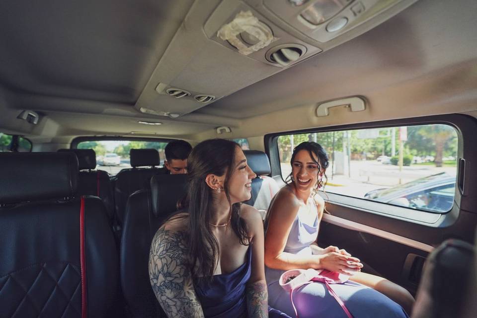 Grupo Futuro, Autos