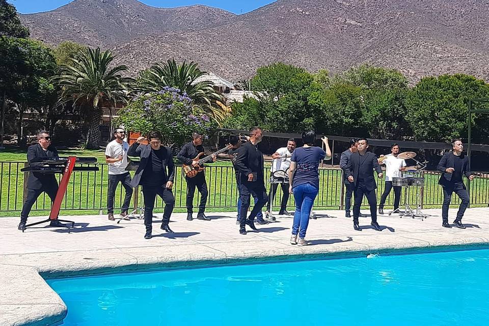 Grupo Locura Musical, Música