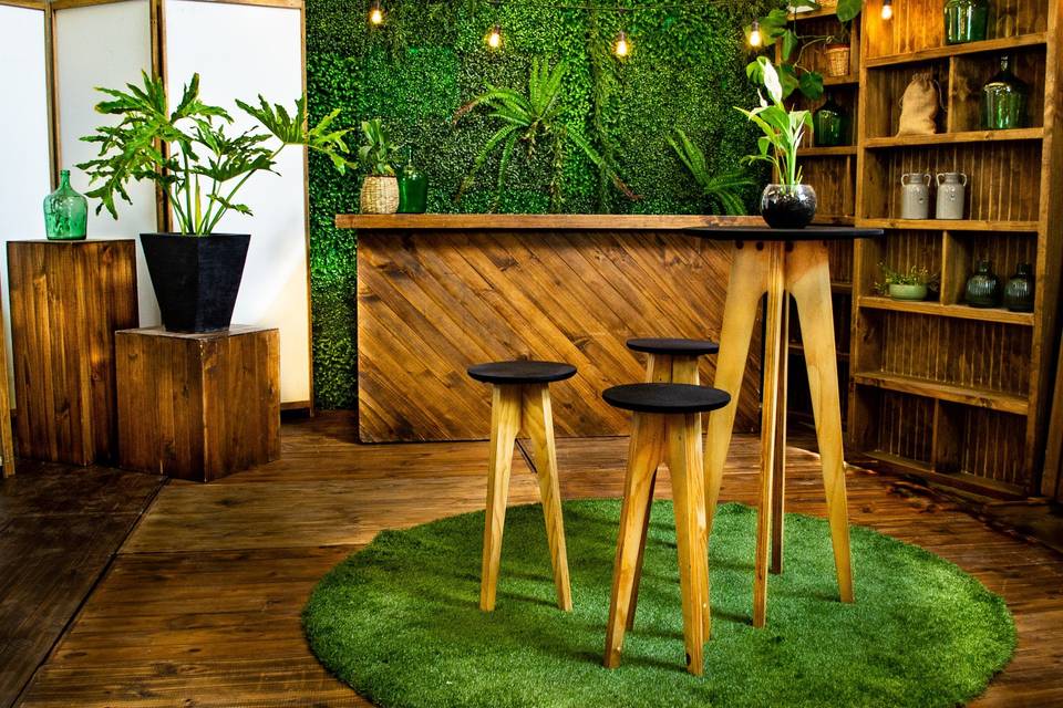 Implementa Mas, Decoración