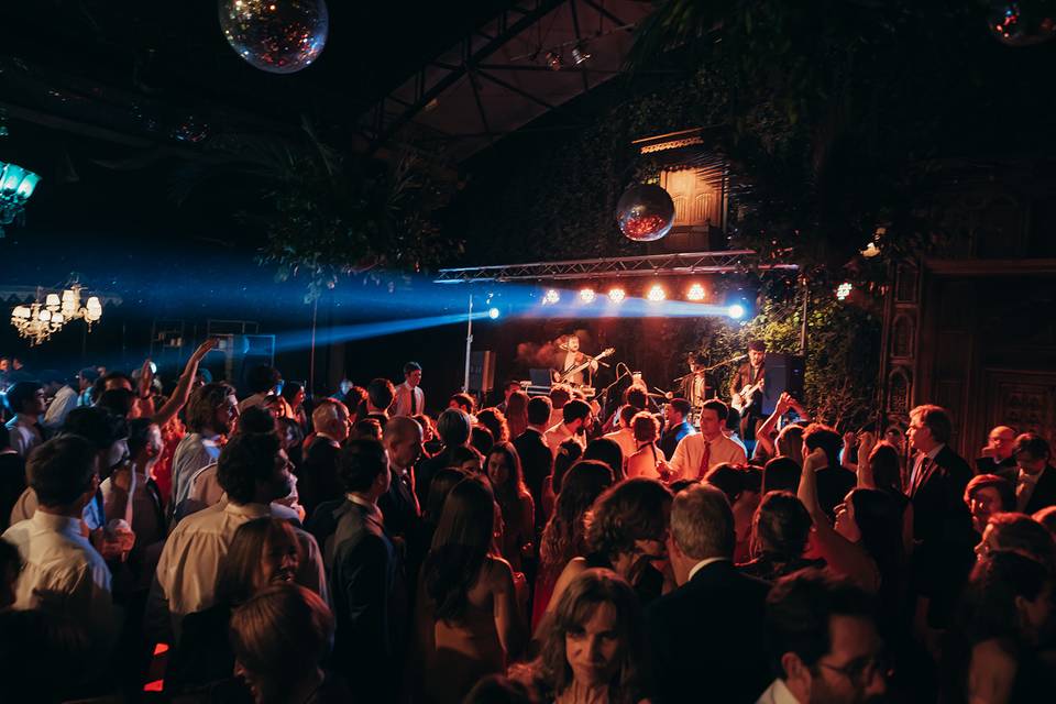 Inculto Formal, Música
