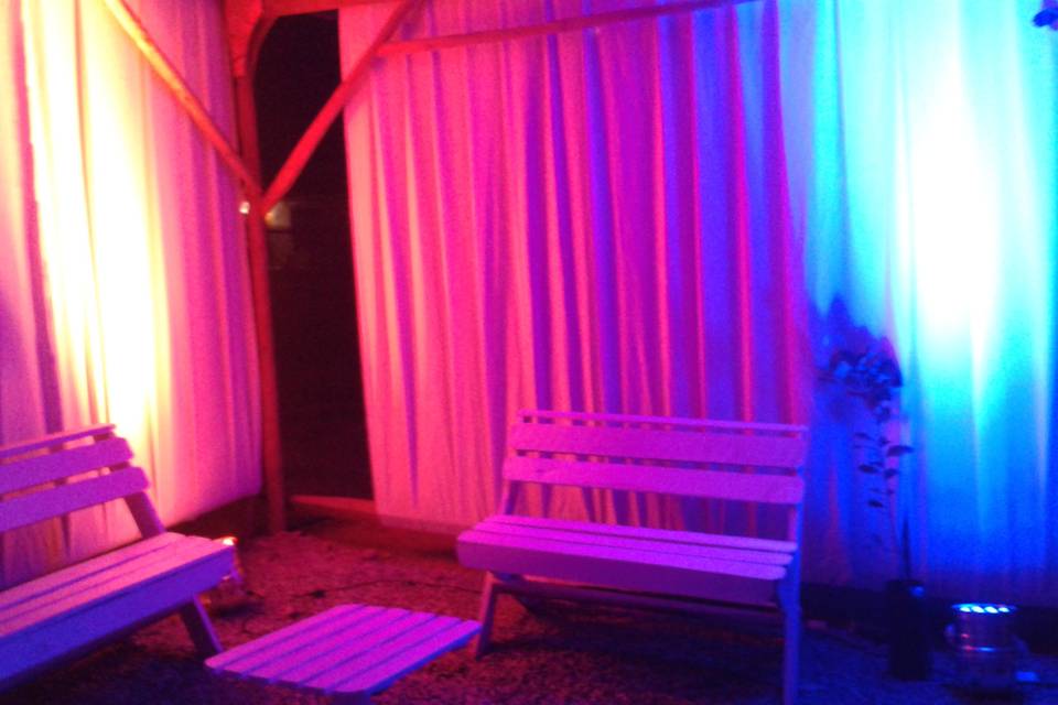 Inicia Producciones, Decoración
