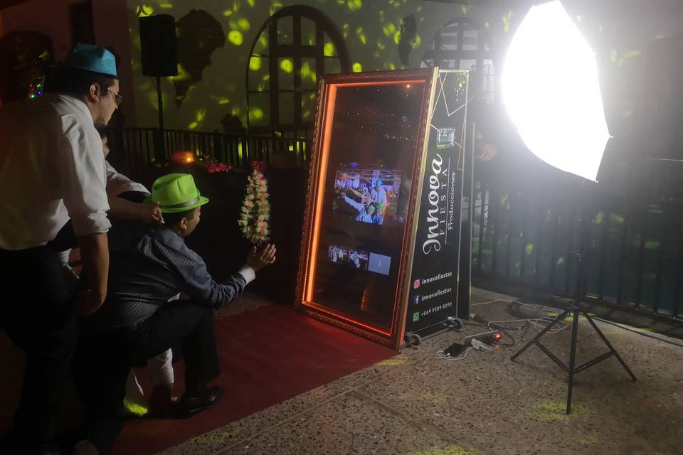 Innova Fiesta, Fotocabinas