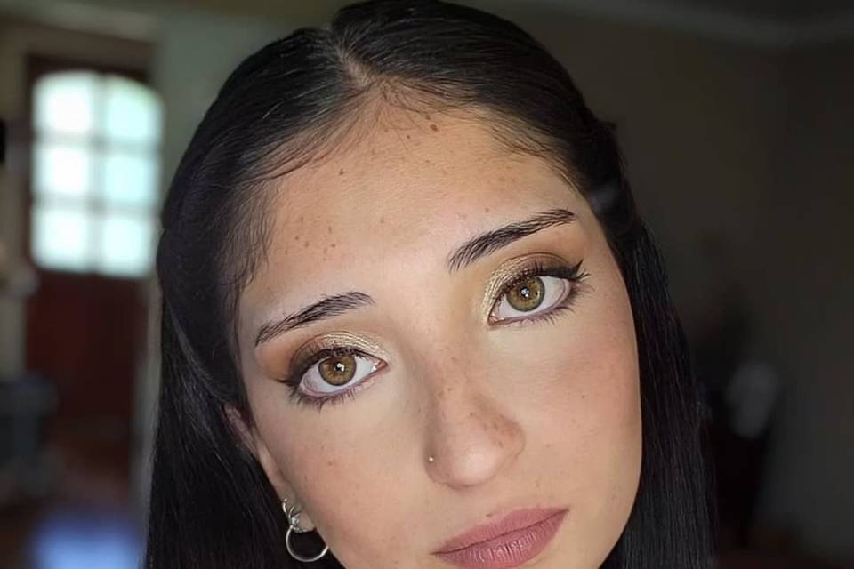 Isa Calipso Maquillaje Profesional, Belleza